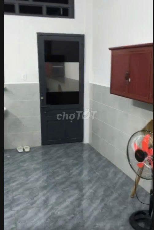 Cho thuê MB KD, 5.7 x 43m, GIá 15tr, có Nhà T+L, 03PN