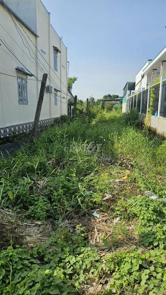Đất 2 mặt tiền hẻm 