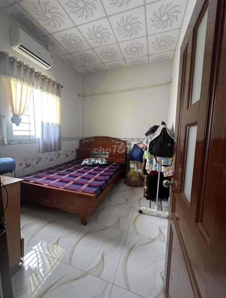 Nhà 1 Lầu 2PN KDC Cầu Đoàn Kết