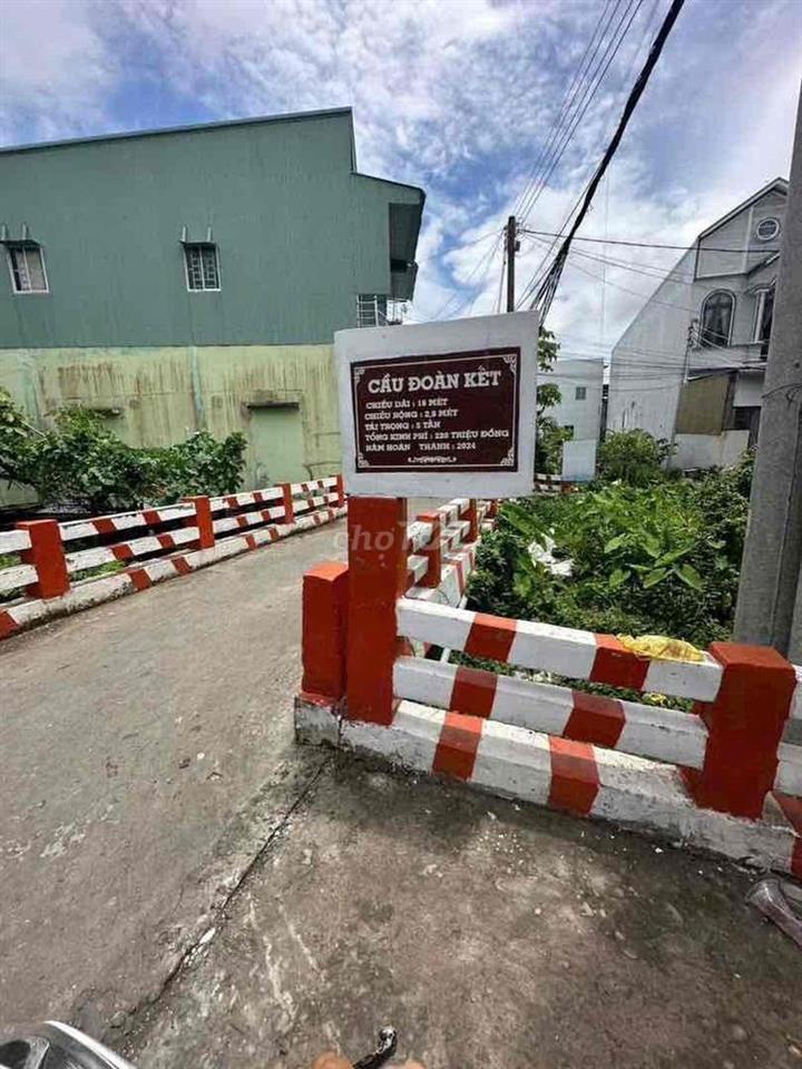 Nhà 1 Lầu 2PN KDC Cầu Đoàn Kết