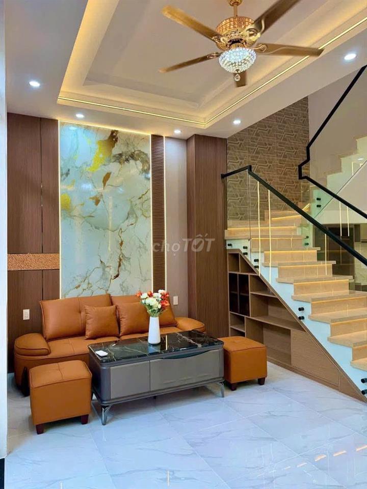 NHÀ 1 TRỆT 1 LẦU ĐƯỜNG SONG HÀNH – TÂN HIỆP, 110,6M², SHR, GIÁ 2,4 TỶ