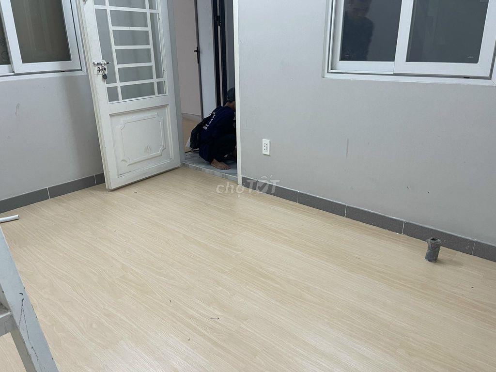Cho thuê nguyên lầu 2 có thể mở VP hoặc ở - Bạch Đằng