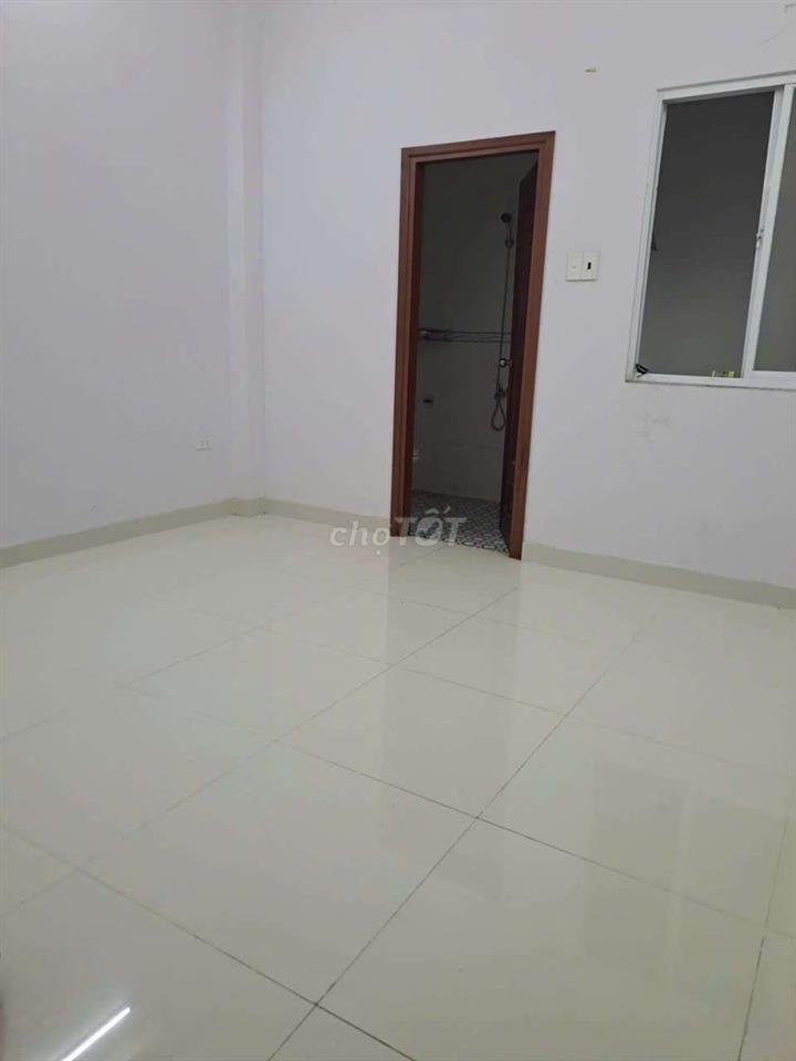 CHO THUÊ NHÀ 4 PHÒNG NGỦ ĐƯỜNG ĐẤT THÁNH, P6, QTÂN BÌNH