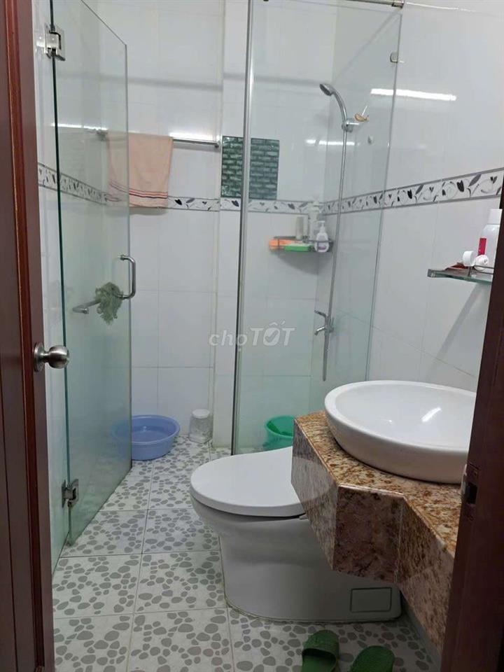 CHO THUÊ NHÀ 4 PHÒNG NGỦ ĐƯỜNG ĐẤT THÁNH, P6, QTÂN BÌNH