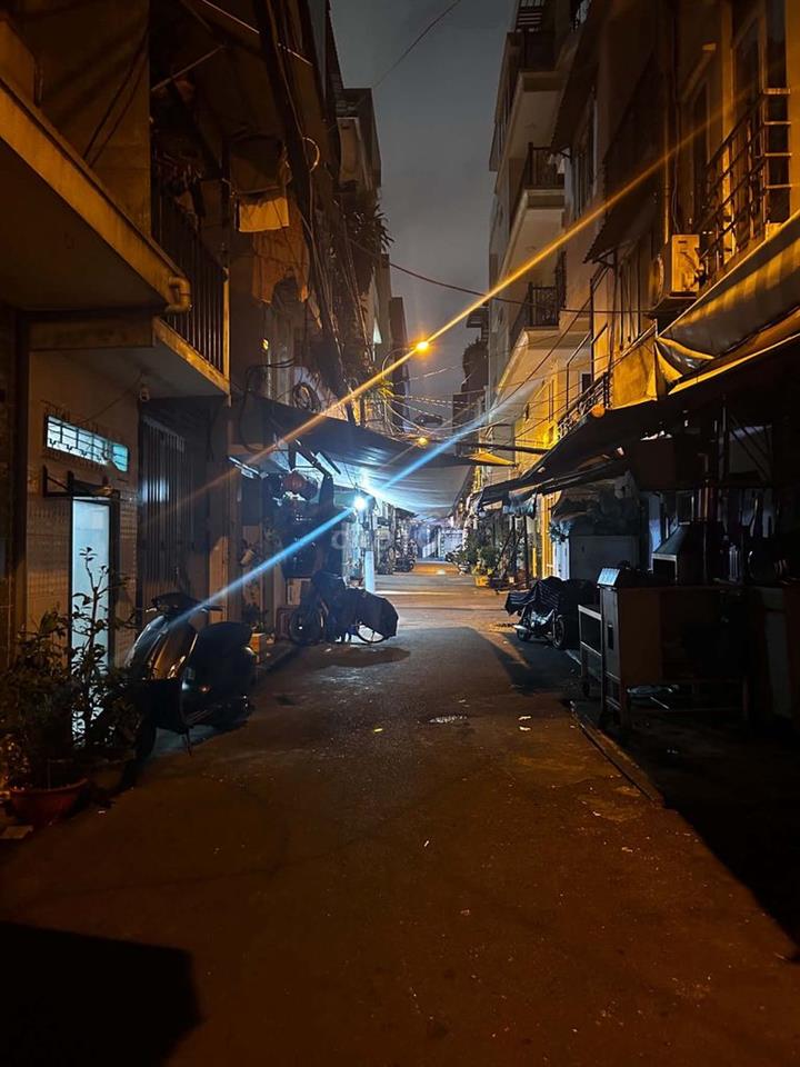 Bán nhà Quận 4, Q4 giá 3T7 còn thương lượng