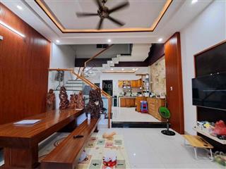 CHÍNH CHỦ CẦN NHƯỢNG-TÔN ĐỨC THẮNG – NHÀ 2 TẦNG, 70M²-Ô TÔ ĐỖ CỬA-CHỈ