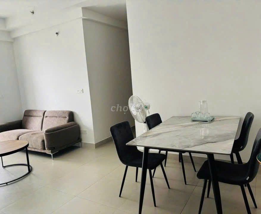 Cho thuê căn 3PN chung cư Harmona đã có sẵn nội thất, giá 13tr5/tháng