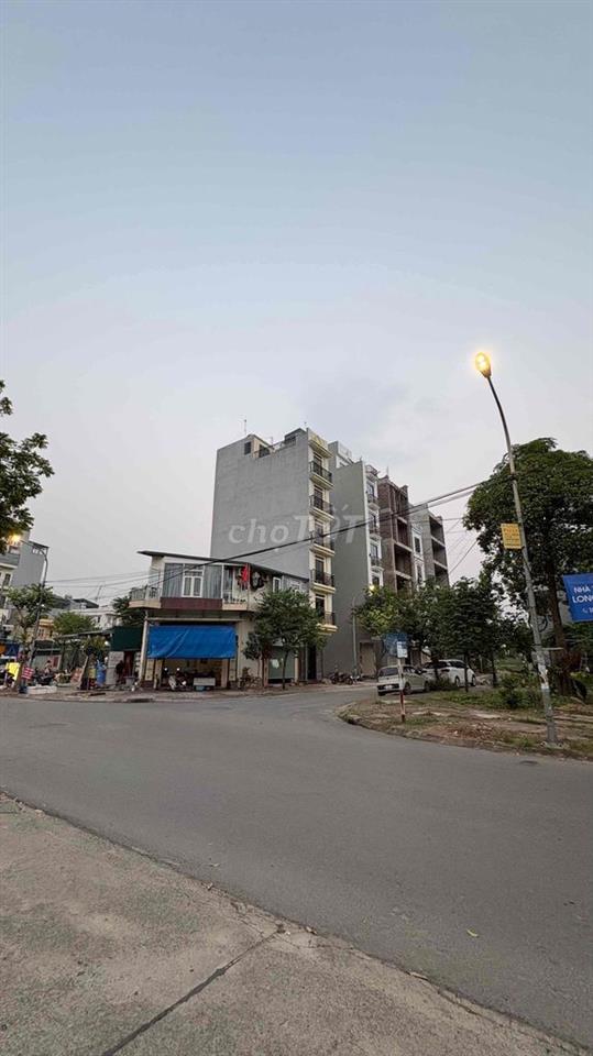 BÁN ĐẤT ĐẤU GIÁ TỨ HIỆP – THANH TRÌ | VỈA HÈ RỘNG – Ô TÔ TRÁNH