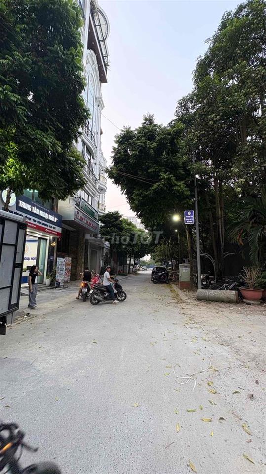 BÁN ĐẤT ĐẤU GIÁ TỨ HIỆP – THANH TRÌ | VỈA HÈ RỘNG – Ô TÔ TRÁNH