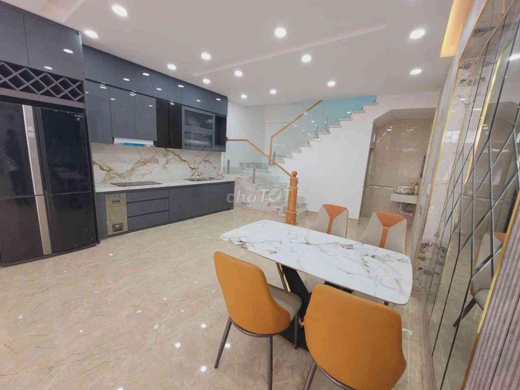 CHỦ CẦN TIỀN  NHÀ ĐẸP 128M2 FULL NỘI THẤT SONG HÀNH TRUNG MỸ TÂY