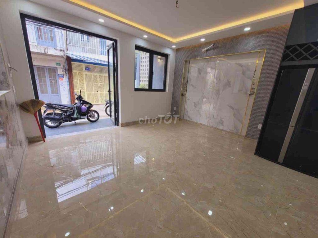 CHỦ CẦN TIỀN  NHÀ ĐẸP 128M2 FULL NỘI THẤT SONG HÀNH TRUNG MỸ TÂY
