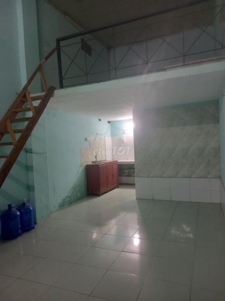 phòng trọ Nhật Tân tổng diện tích 35m2 giá 3tr, điện nước giá dân