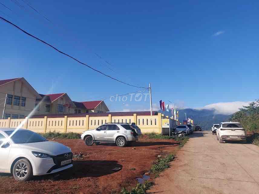 Bán đất nên gần UBND xã Hướng Phùng Quảng Trị. Diện tích 457m2