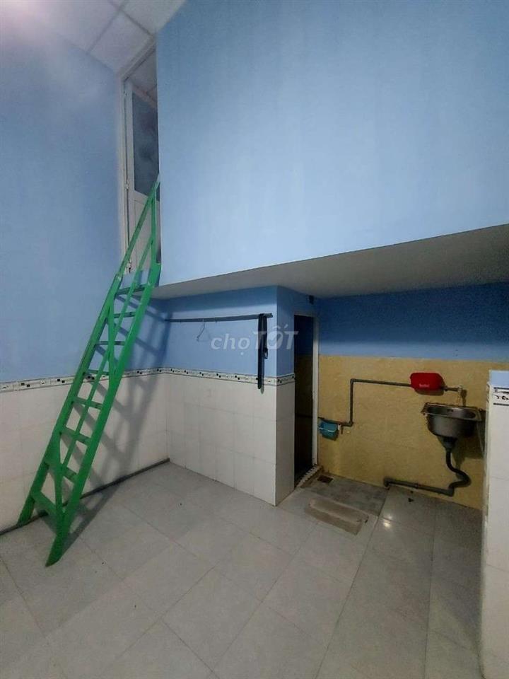 nhà thuê gần ngã ba giòng 