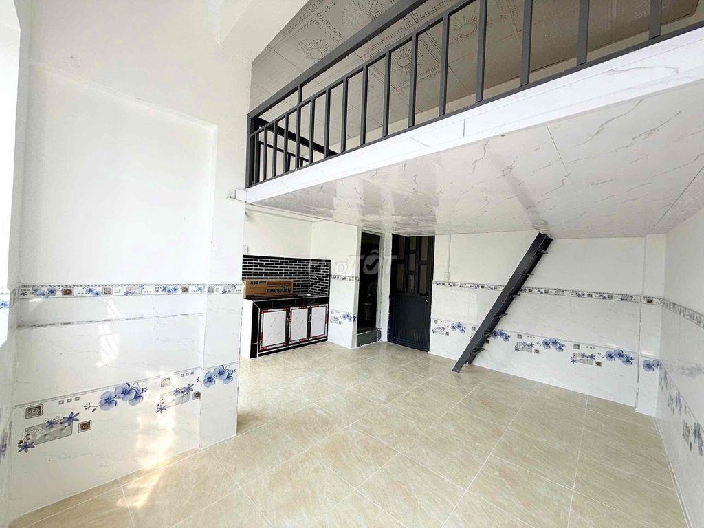 CHO THUÊ PHÒNG DUPLEX BAN CÔNG NGAY KÊNH TÂN HOÁ TÂN PHÚ