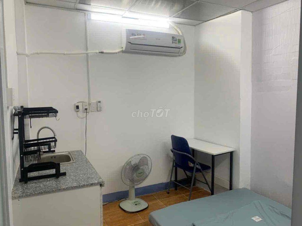 phòng đầy đủ tiện nghi