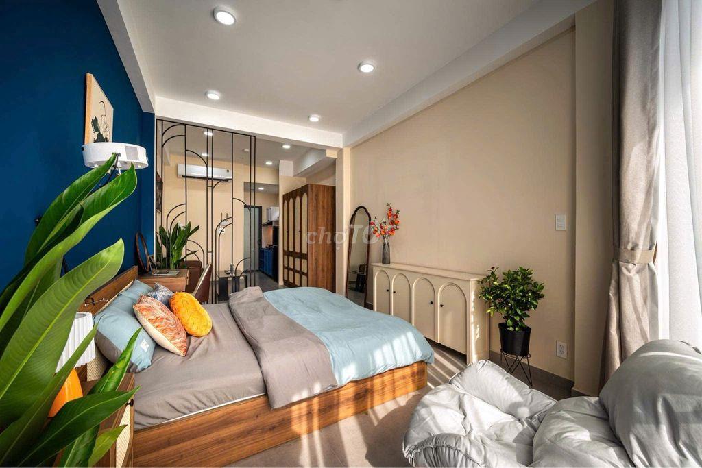 1 PHÒNG NGỦ BAN CÔNG |MÁY CHIẾU TẠI PHÒNG |NỘI THẤT GỖ MÂY |THANG MÁY