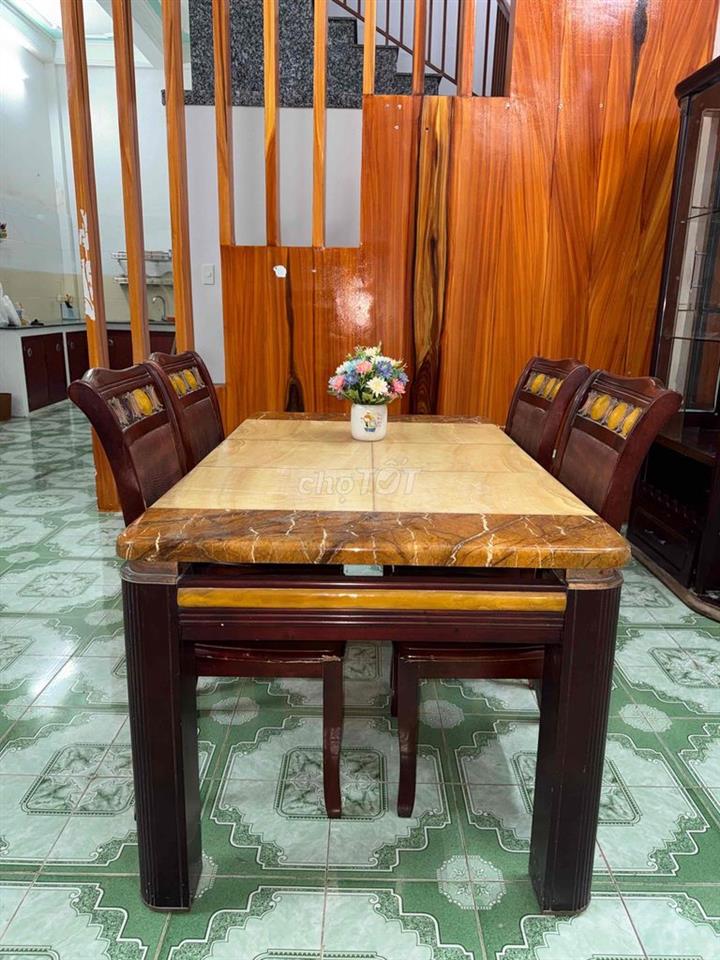 Cho thuê nhà tại khu vực trung tâm Đồng Hới