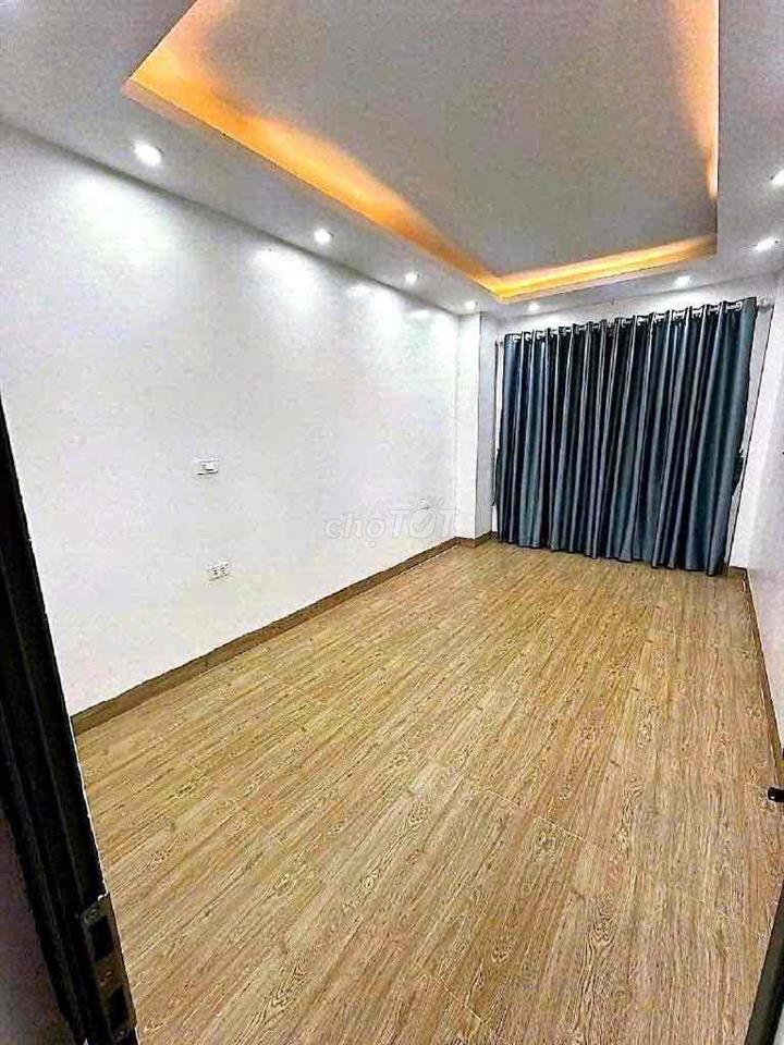 CHÍNH CHỦ CHO THUÊ NHÀ NGUYÊN CĂN 28M2, 5 TẦNG NGÕ 23 BẠCH ĐẰNG