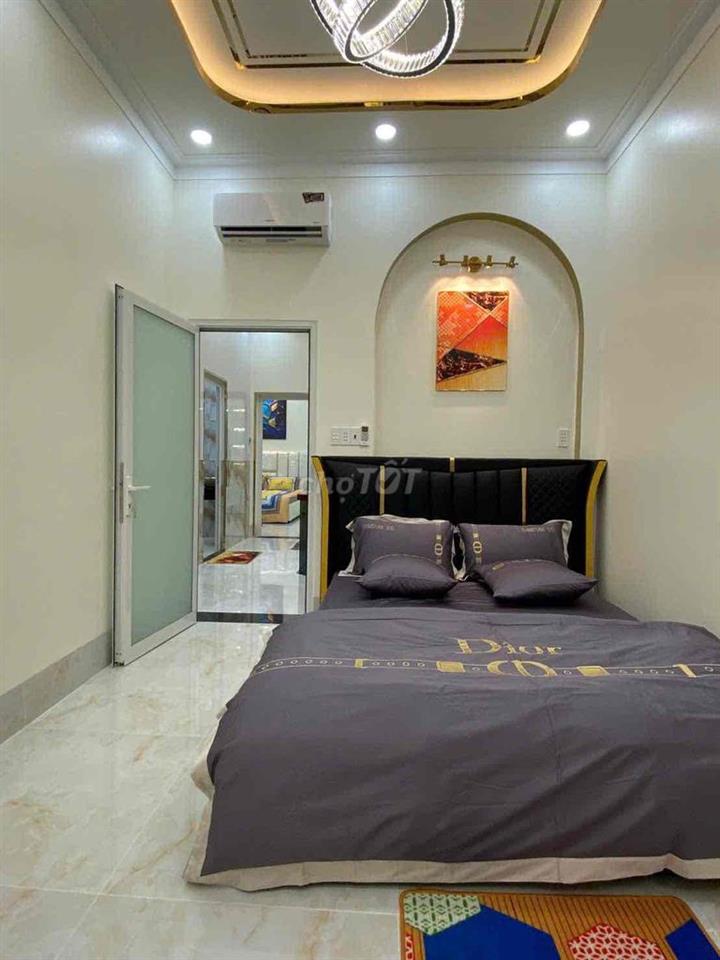 NHÀ MỚI XÂY MẶT TIỀN MẪU THÂN 1 TRUNG TÂM THÀNH PHỐ VĨNH LONG