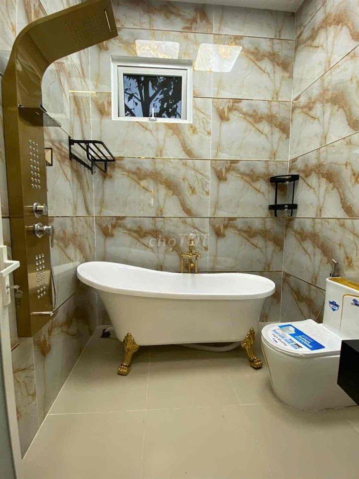 NHÀ MỚI XÂY MẶT TIỀN MẪU THÂN 1 TRUNG TÂM THÀNH PHỐ VĨNH LONG