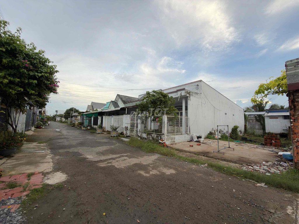 BÁN NỀN 100 m2 kdc Trường Giang, Phường Tân Hạnh, Tỉnh Vĩnh Long