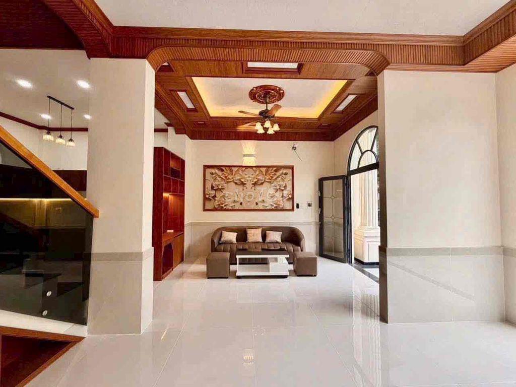 BÁN NHÀ TÂN CỔ ĐIỂN MỚI ĐẸP - Phường Tân Hạnh - Vĩnh Long. GẦN CHỢ