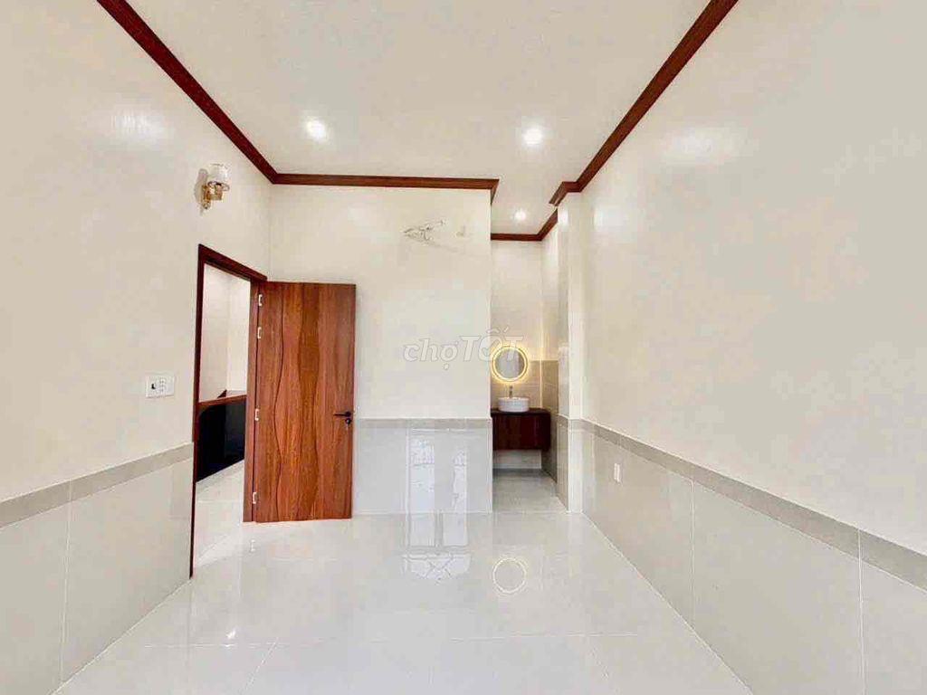BÁN NHÀ TÂN CỔ ĐIỂN MỚI ĐẸP - Phường Tân Hạnh - Vĩnh Long. GẦN CHỢ