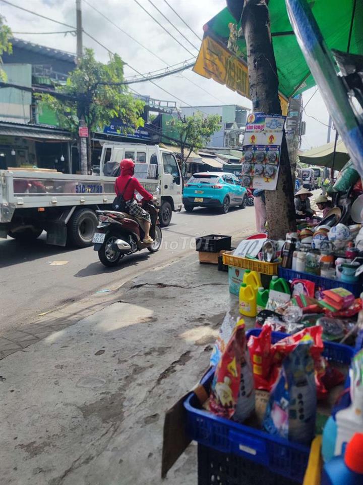 Sang mặt bằng vị trí chợ 