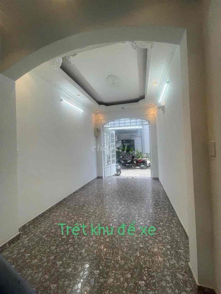 PHÒNG TRỌ BAN CÔNG NGUYỄN THƯỢNG HIỀN
