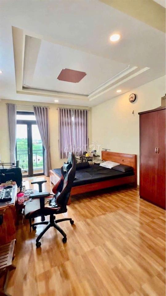 4TẦNG CÂY CÁM BÌNH HƯNG HÒA B-HẺM XE TẢI–64M2 –5.5T
