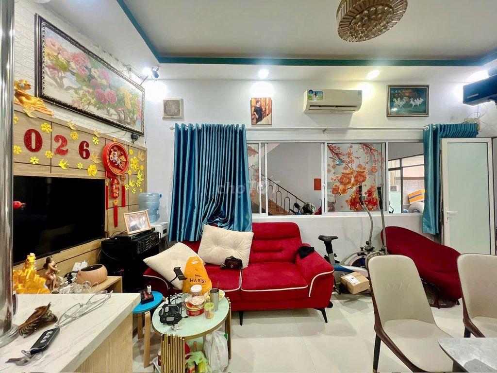 Bán 31CHDV HXH ngay Đầm Sen, nhỉnh 100tr, DT 1.8 tỷ, 3 Tx390m2(19x22)
