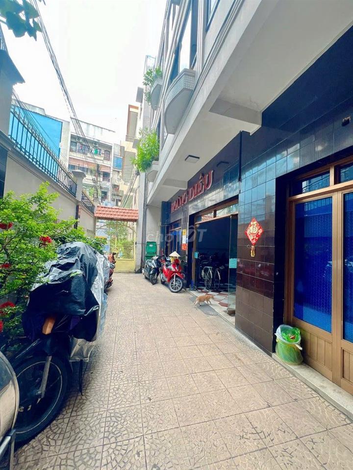 Bán 31CHDV HXH ngay Đầm Sen, nhỉnh 100tr, DT 1.8 tỷ, 3 Tx390m2(19x22)