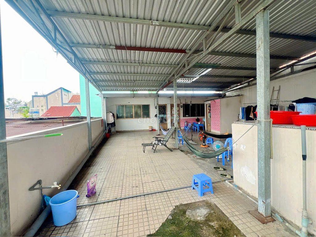 Bán 31CHDV HXH ngay Đầm Sen, nhỉnh 100tr, DT 1.8 tỷ, 3 Tx390m2(19x22)