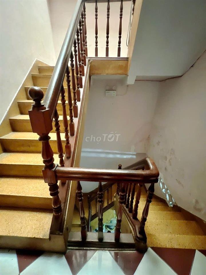 Bán 31CHDV HXH ngay Đầm Sen, nhỉnh 100tr, DT 1.8 tỷ, 3 Tx390m2(19x22)