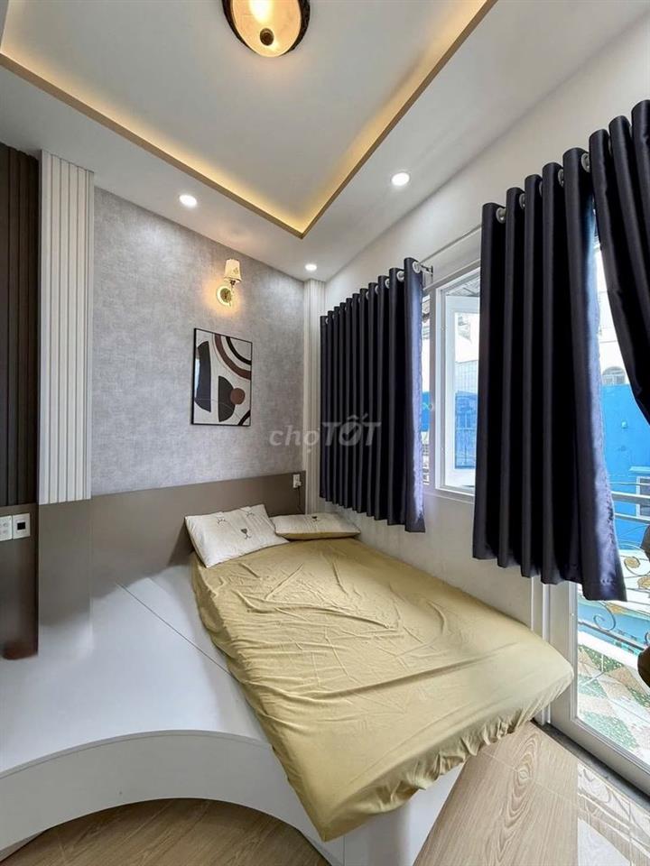 Bán nhà mặt tiên Thích Quãng Đức nhỉnh 3 tỷ, 3 tầng 2PN3WC, Sổ riêng
