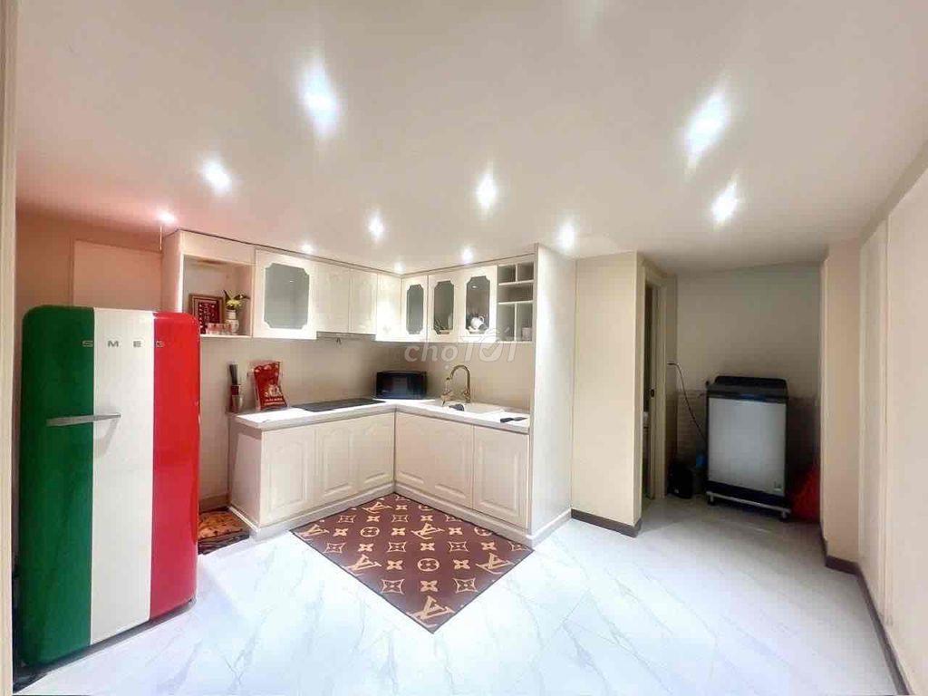 bán nhà mặt tiền ngay công viên làng hoa chỉ nhỉnh 8 tỷ 4 tầng 5PN8WC