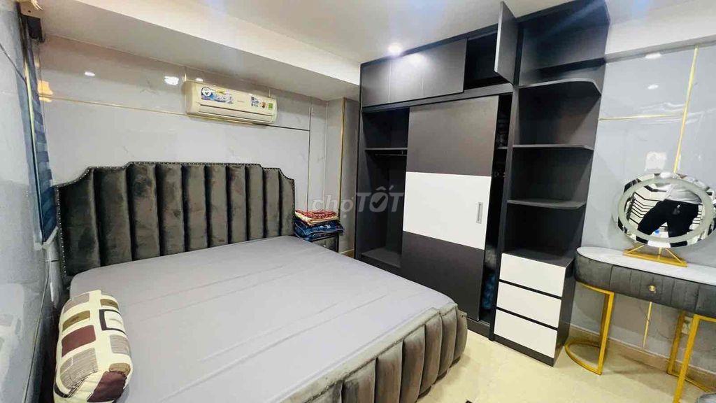 bán nhà Huỳnh Văn Bánh Phú Nhuận 5.7 tỷ 3PN , 3 tầng nhà đẹp ở ngay