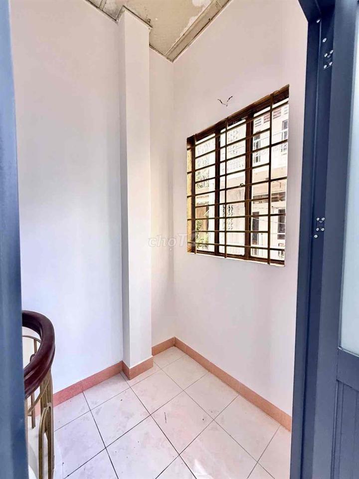 bán nhà hẽm xe hơ. Phan Đình Phùng nhỉnh 5 tỷ 42m2