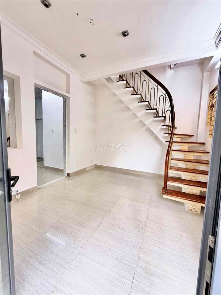 bán nhà hẽm xe hơ. Phan Đình Phùng nhỉnh 5 tỷ 42m2