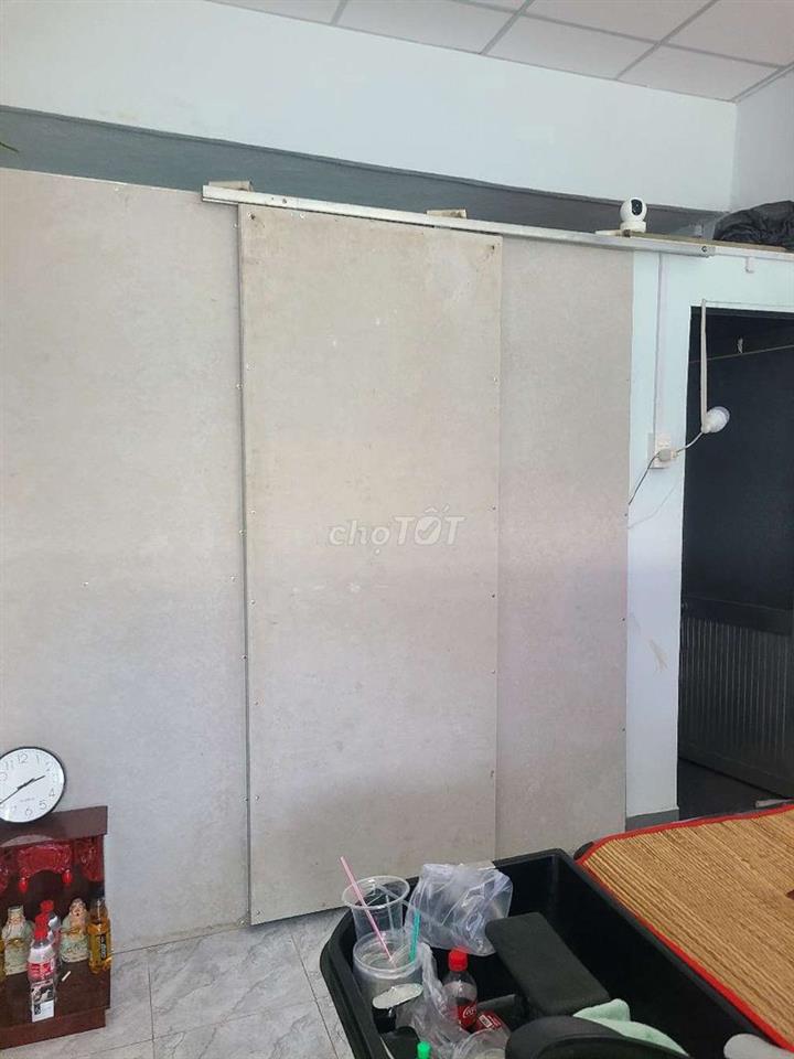 nhà có việc sang lại mặt bằng 