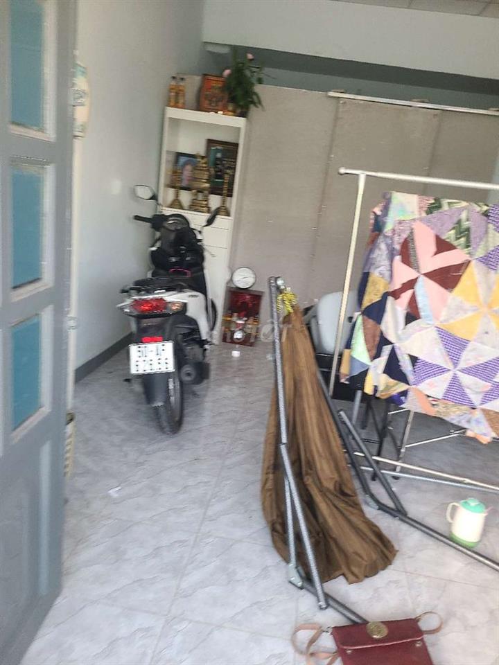 nhà có việc sang lại mặt bằng 