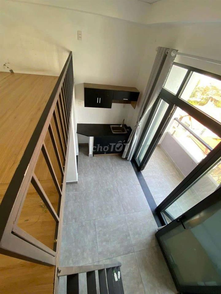 Cho thuê duplex ban công - thang máy ngay đại học VLU❗
