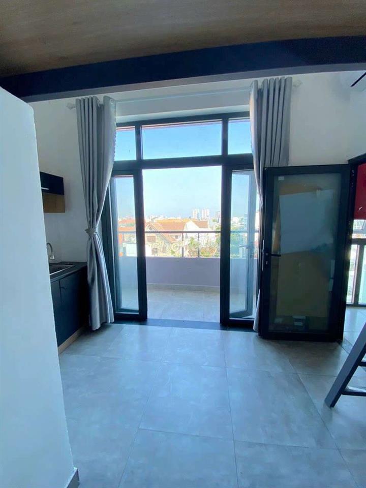 Cho thuê duplex ban công - thang máy ngay đại học VLU❗
