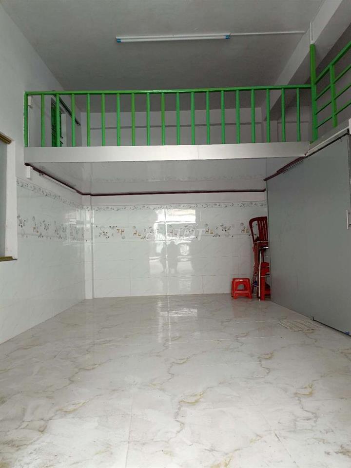 MT buôn bán tự do ngay Chợ , Bến xe