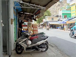 MT buôn bán tự do ngay Chợ , Bến xe
