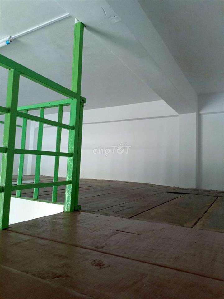 MT buôn bán tự do ngay Chợ , Bến xe