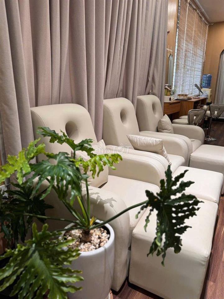 Cho thuê mặt bằng spa có sẵn nội thất tại Quận 7