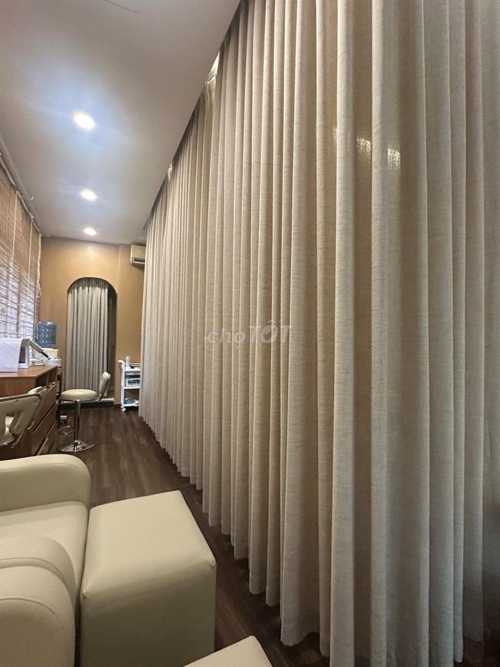 Cho thuê mặt bằng spa có sẵn nội thất tại Quận 7