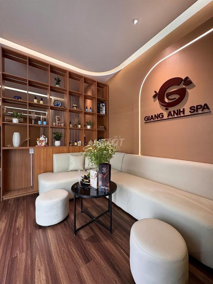 Cho thuê mặt bằng spa có sẵn nội thất tại Quận 7